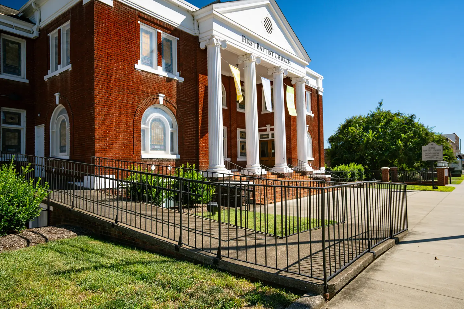 First Baptist Church on North Main