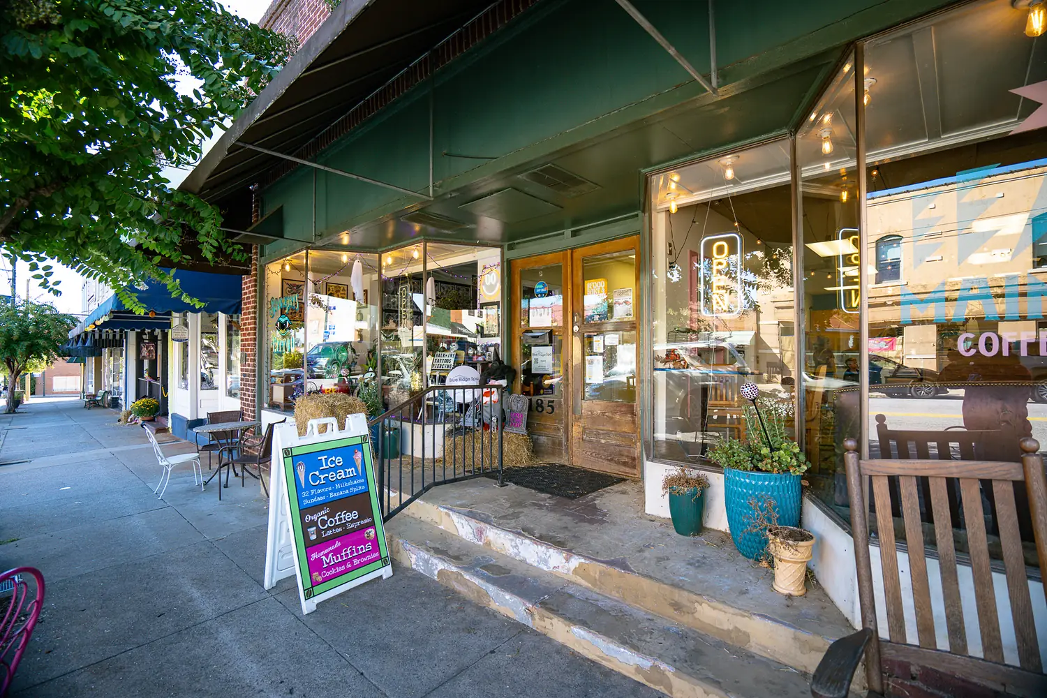 Coffee and ice cream on Main Street